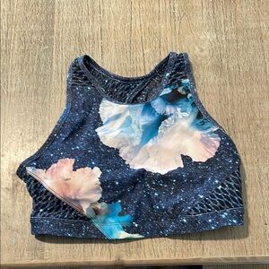 WITH abstract Fitted sports bra M‎